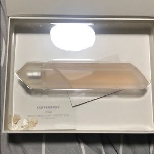 KKW FRAGRANCE IN CRYSTAL GARDENIA OUD